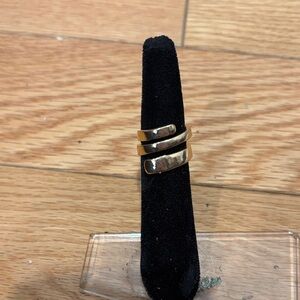Elegant Gold-Tone Women's Ring